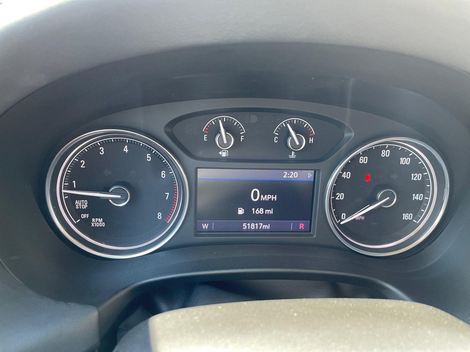 2020 Buick Enclave Essence photo 3