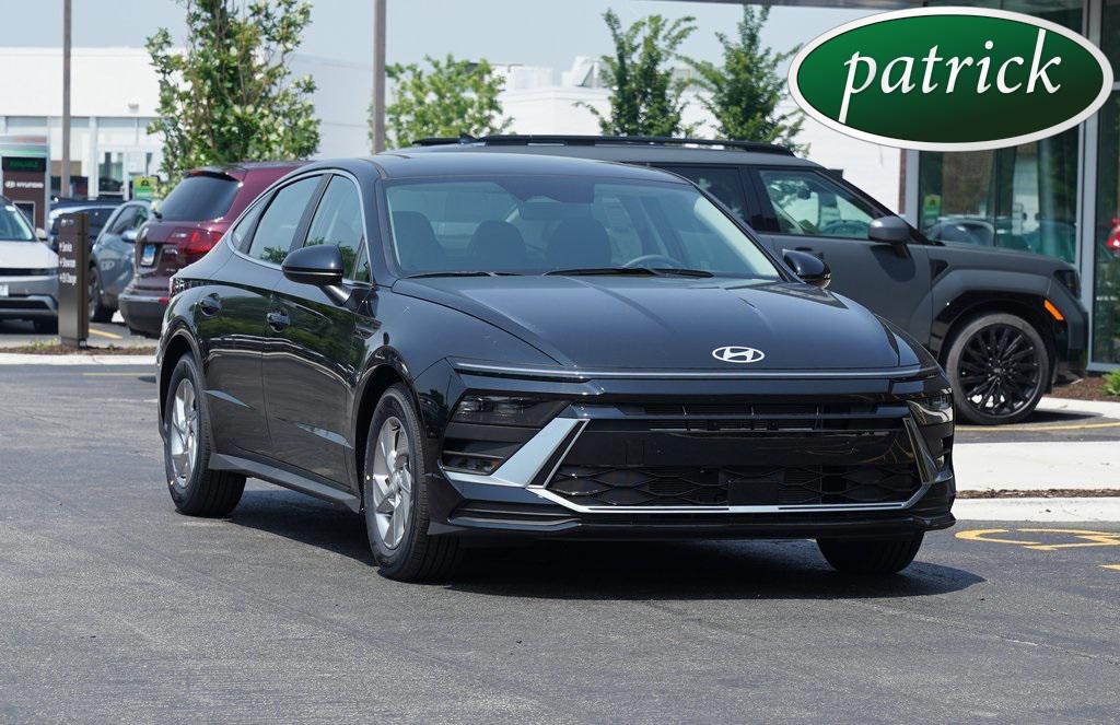 2025 Hyundai Sonata SE's photo