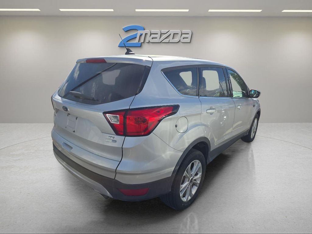 2019 Ford Escape SE photo 5