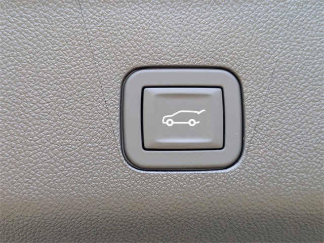 2025 Chevrolet Tahoe Premier photo 14