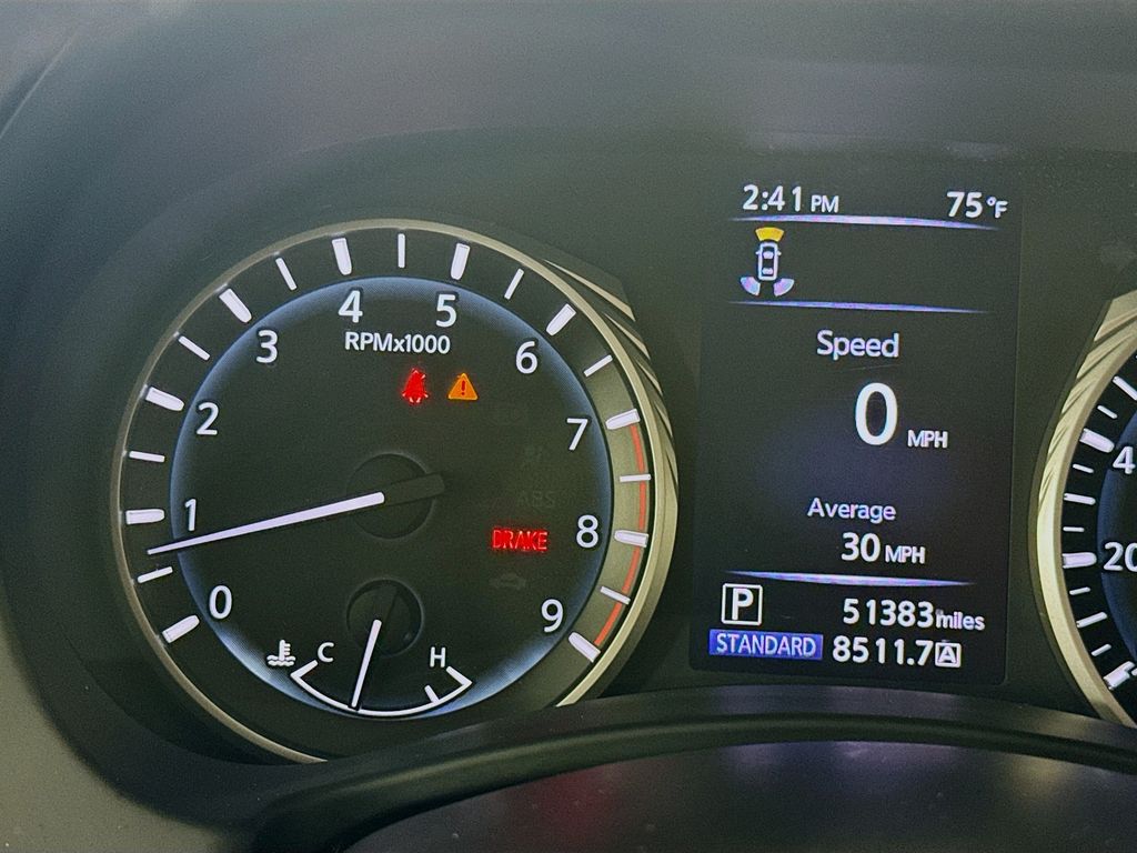 2018 Infiniti Q50 3.0t LUXE photo 12