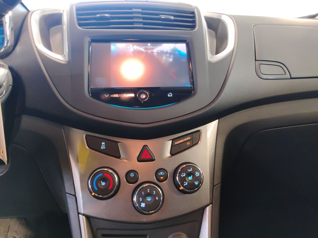 2016 Chevrolet Trax LTZ photo 19