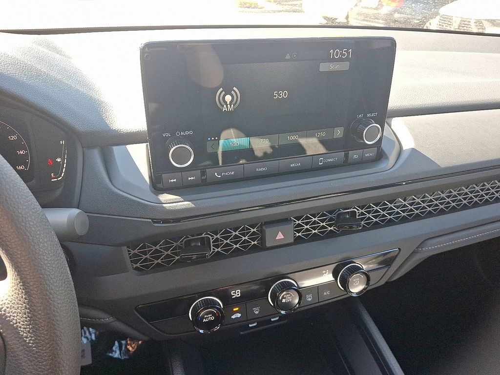 2025 Honda Accord LX photo 8
