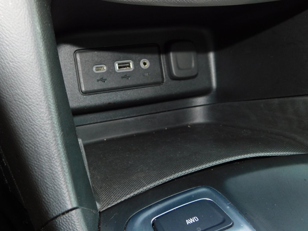 2020 Chevrolet Equinox LT photo 31