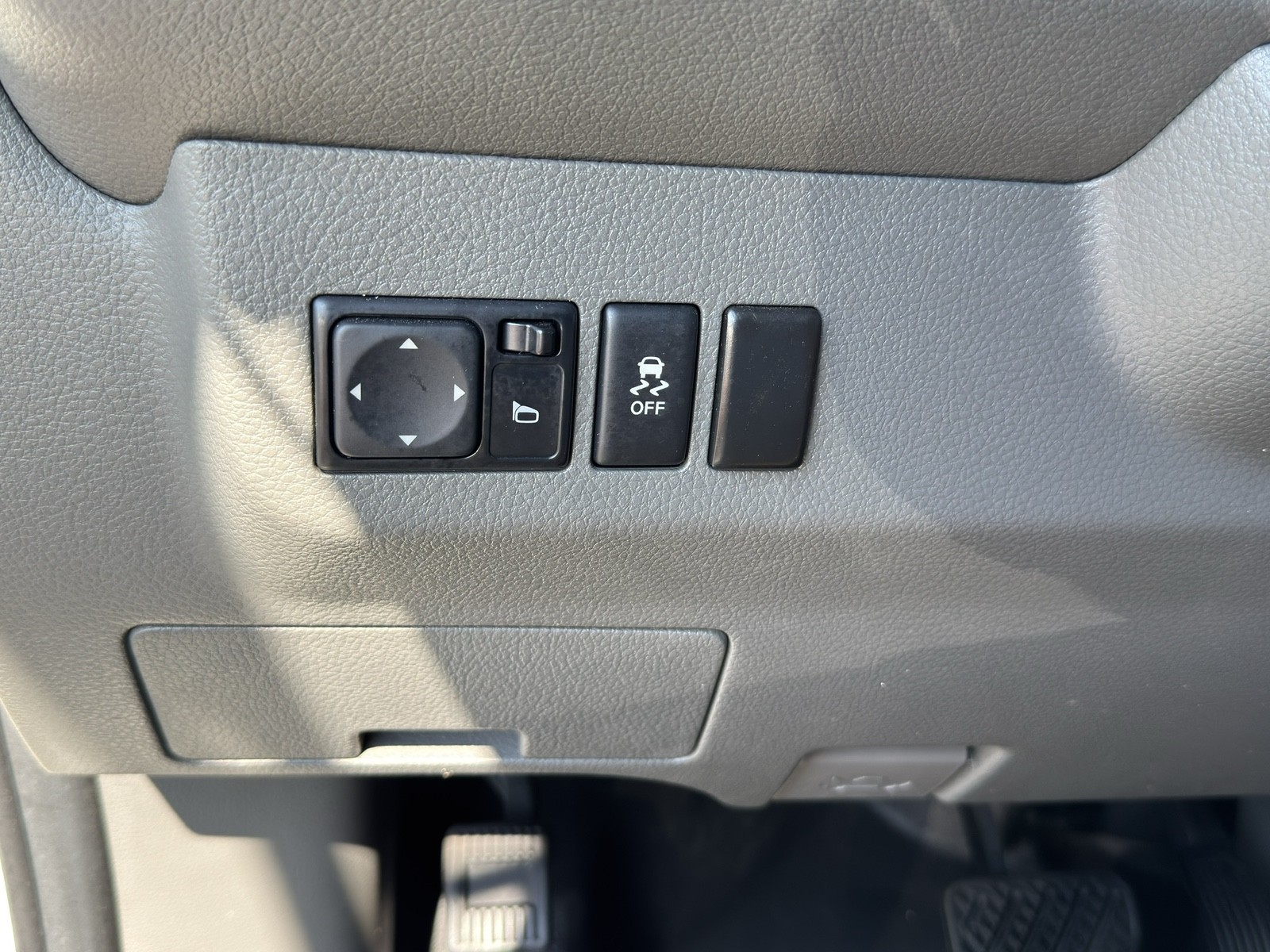 2020 Nissan NV1500 photo 26