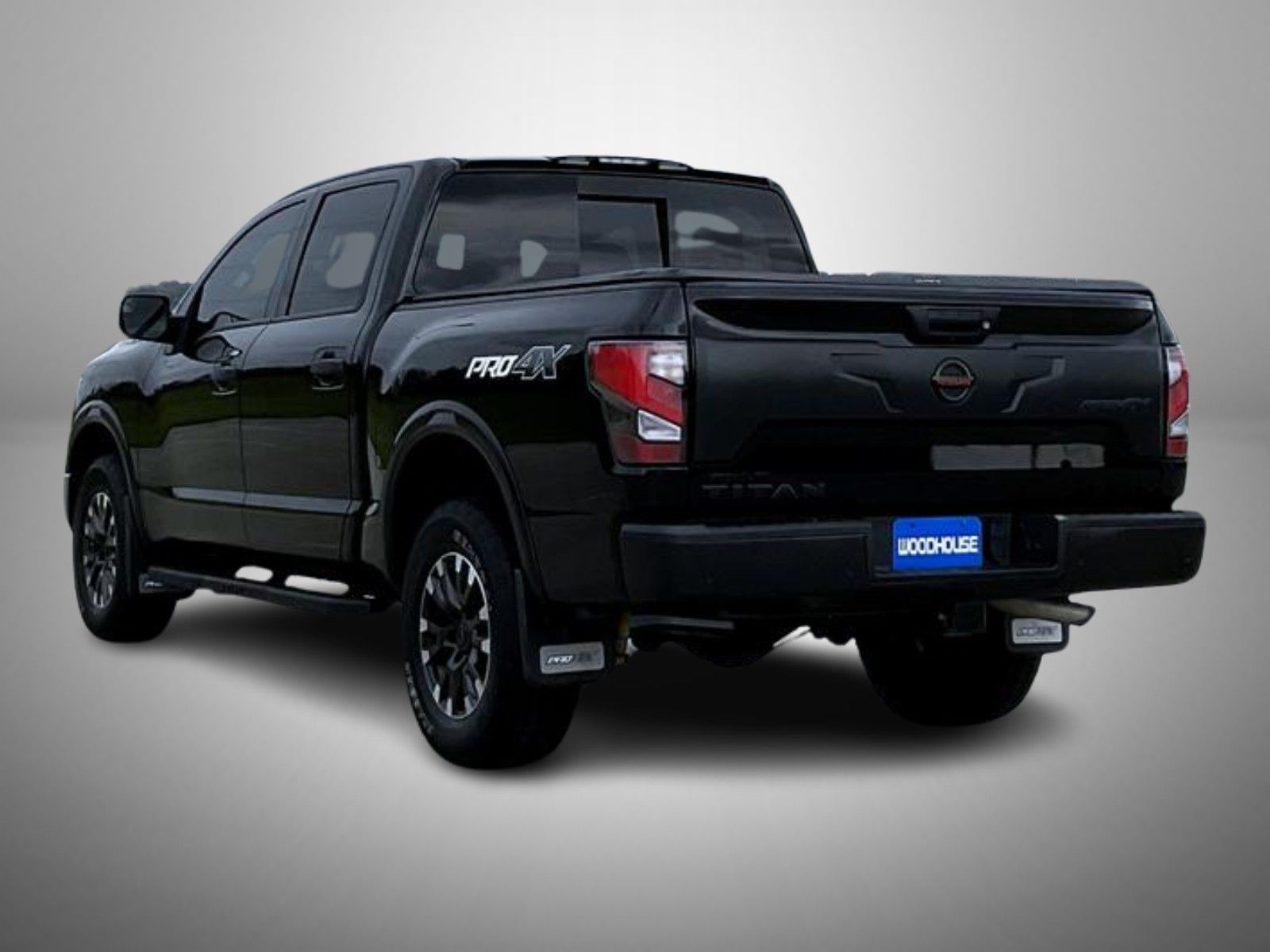 2020 Nissan Titan PRO-4X photo 7