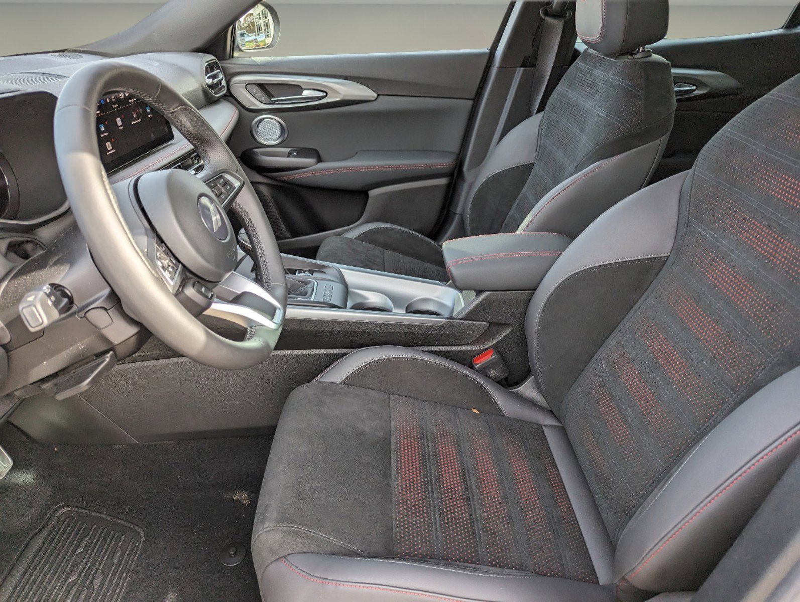 2023 Dodge Hornet GT Plus photo 13