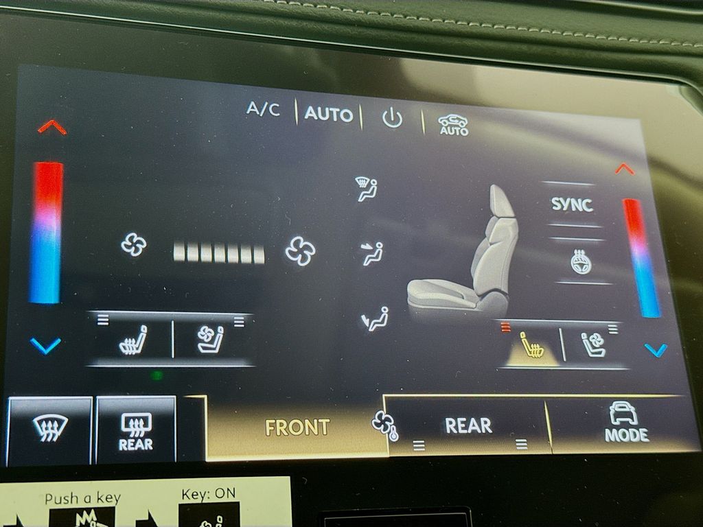 2025 Infiniti QX80 Luxe photo 12