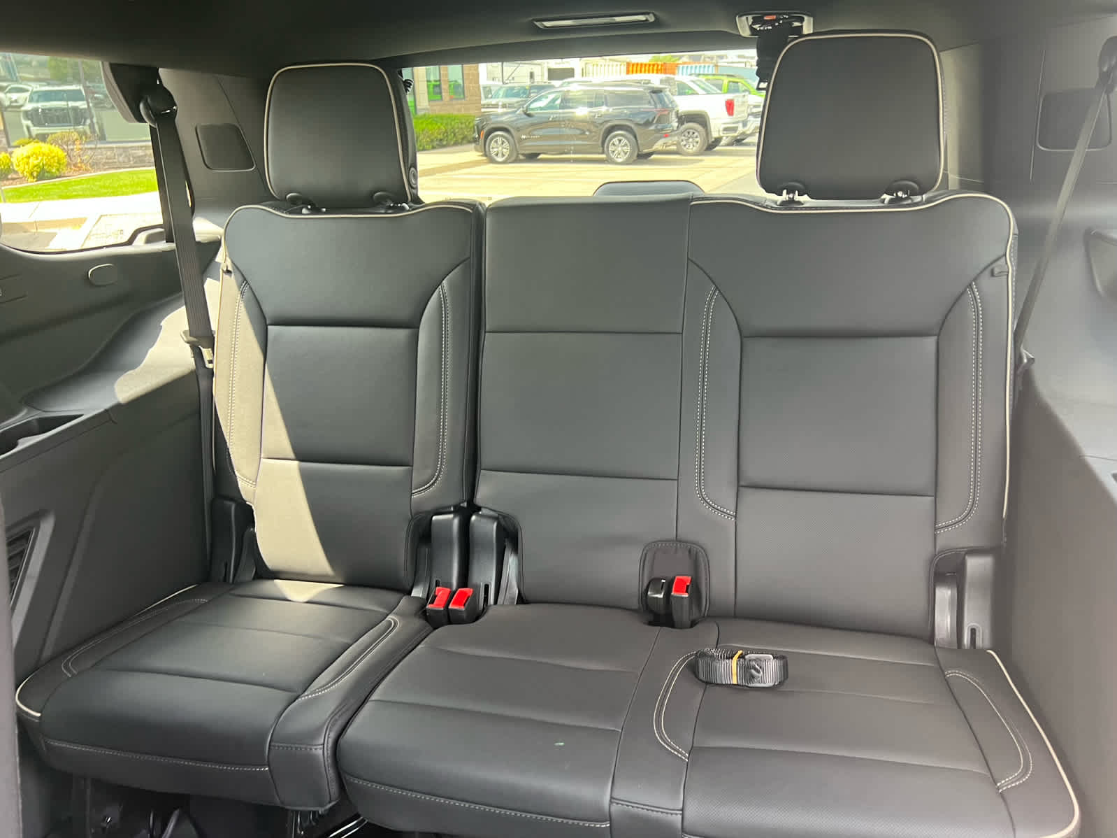 2025 Chevrolet Tahoe Premier photo 27