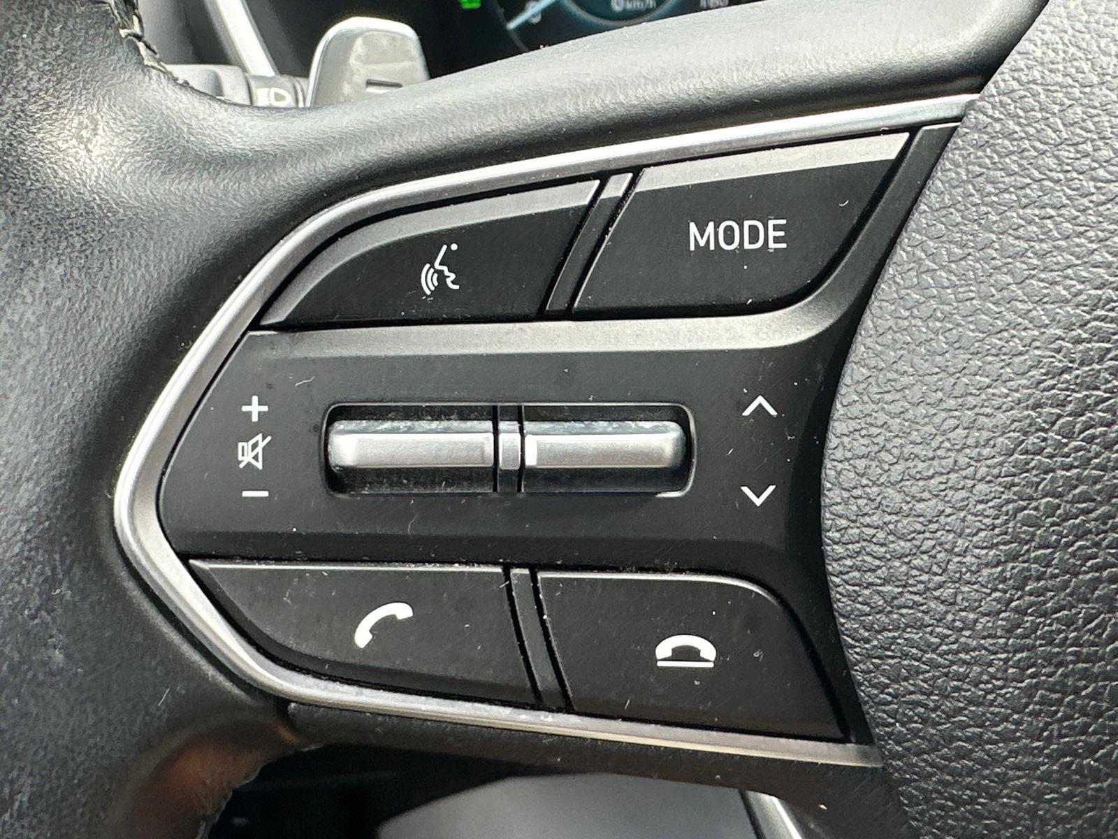 2022 Hyundai Santa Fe Limited photo 12