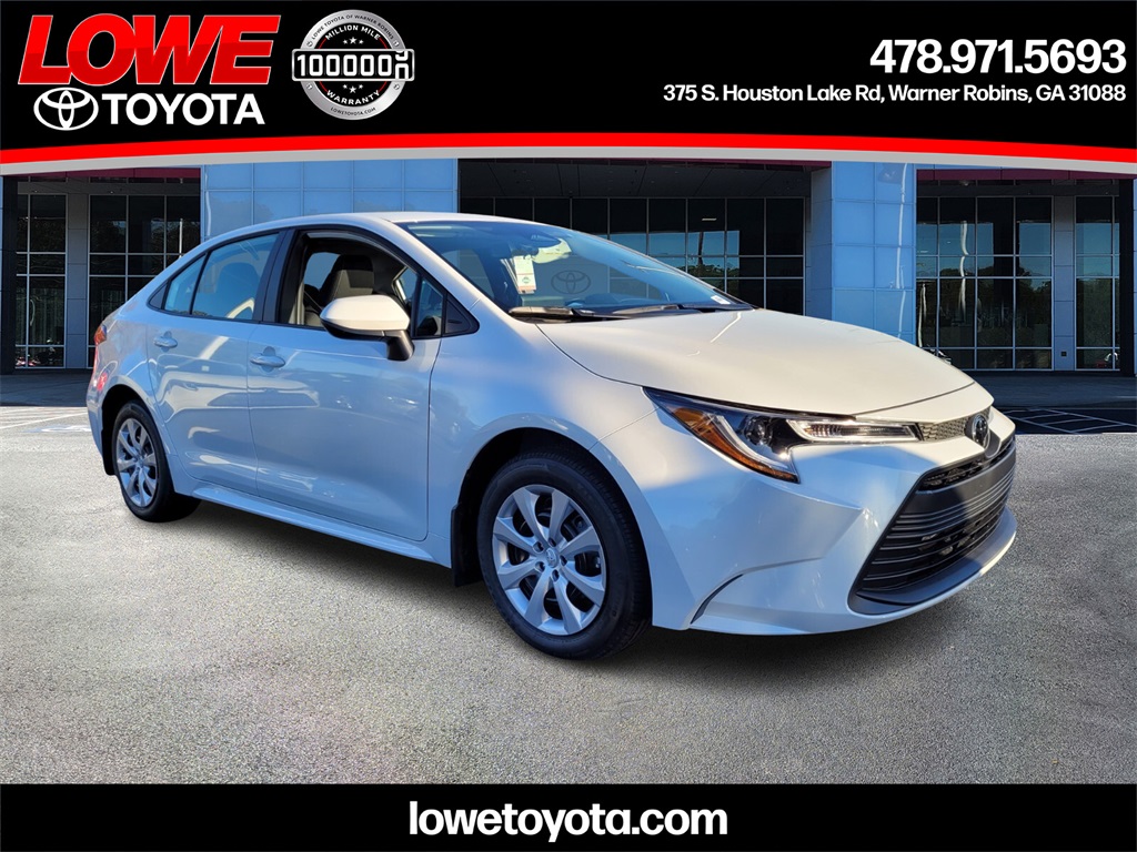 2026 Toyota Corolla LE's photo