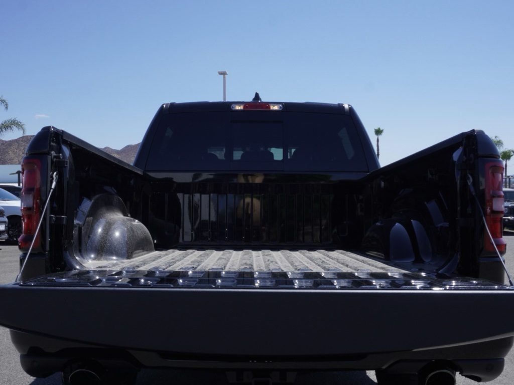 2026 Ram 1500 Big Horn Night Edition photo 5