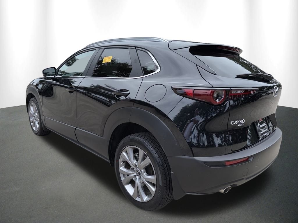 2022 Mazda CX-30 2.5 Select photo 8