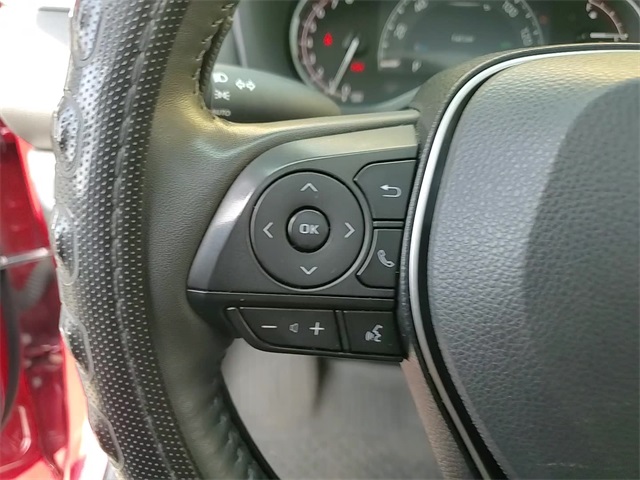 2023 Toyota RAV4 XLE photo 13
