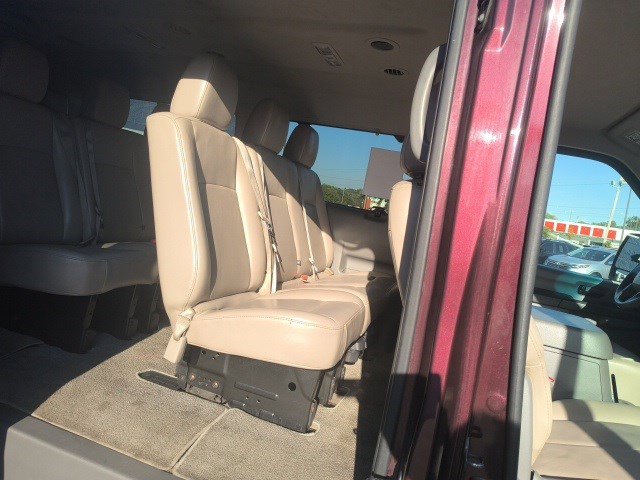 2013 Nissan NV3500 photo 12