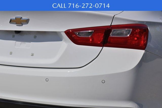 2025 Chevrolet Malibu LS photo 2
