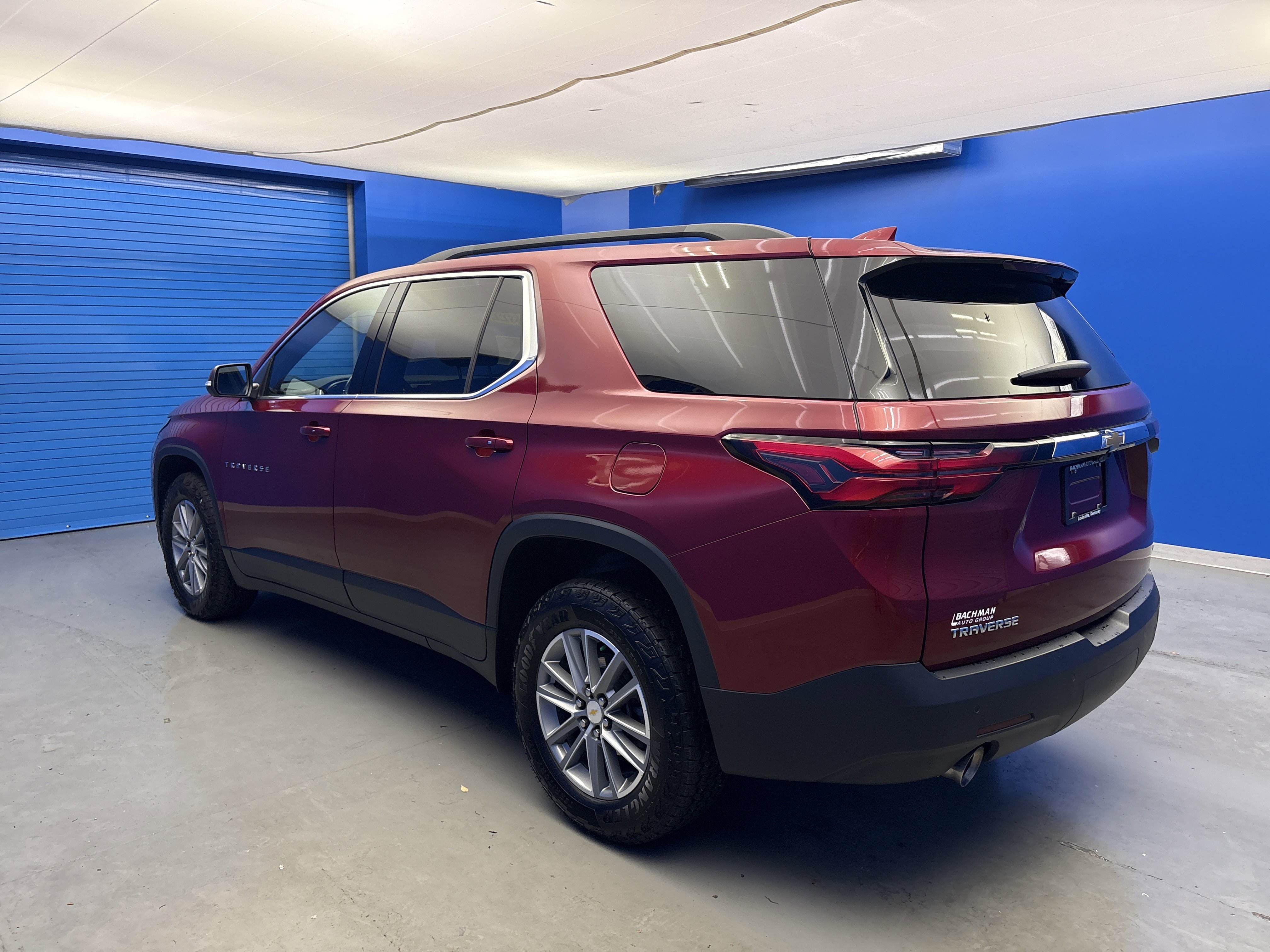 2022 Chevrolet Traverse Cloth photo 3