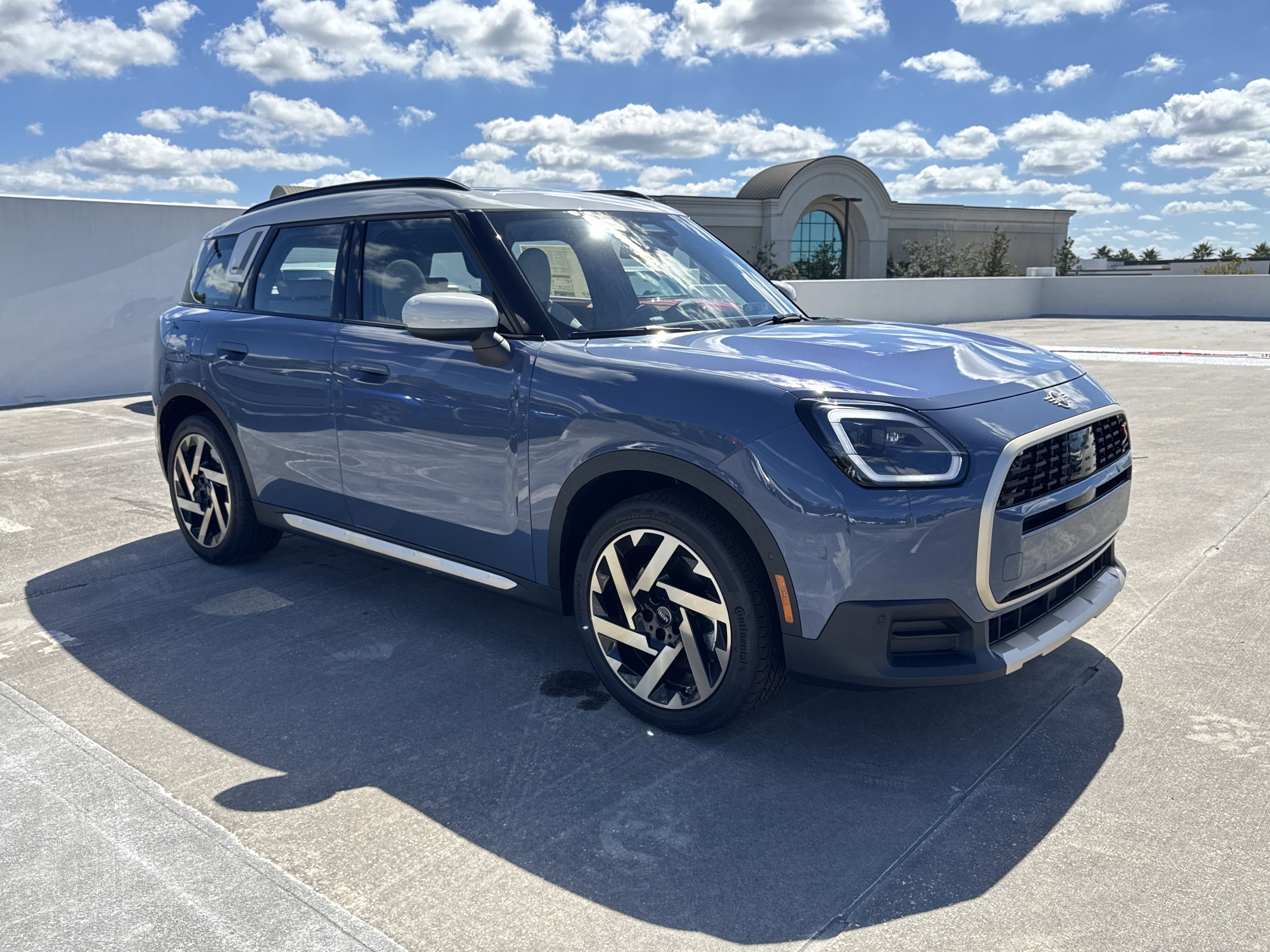 2026 MINI Countryman S's photo