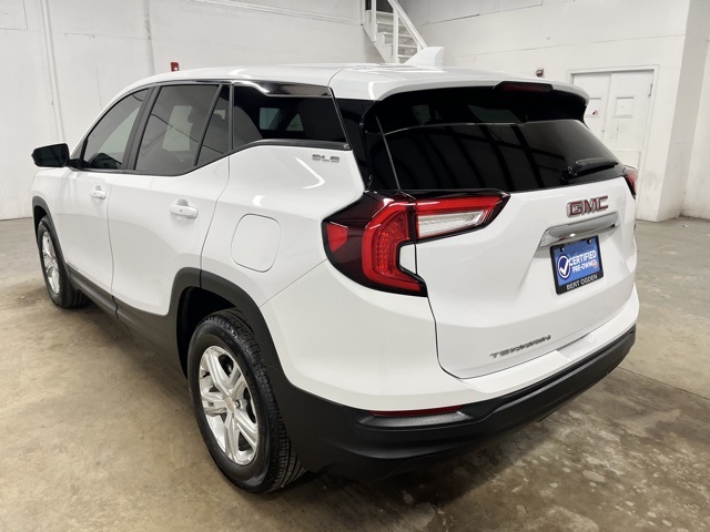 2024 Gmc Terrain SLE photo 5