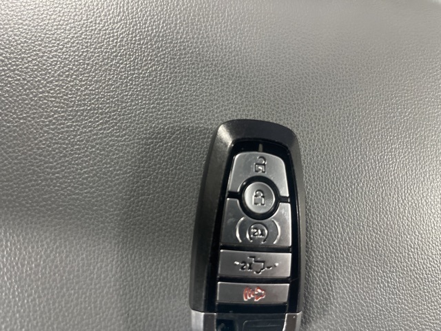 2022 Ford F-150 Lariat photo 21