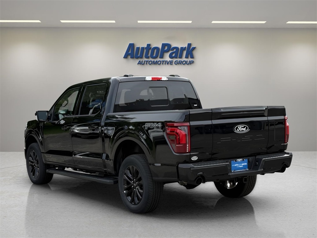 2025 Ford F-150 Lariat photo 3