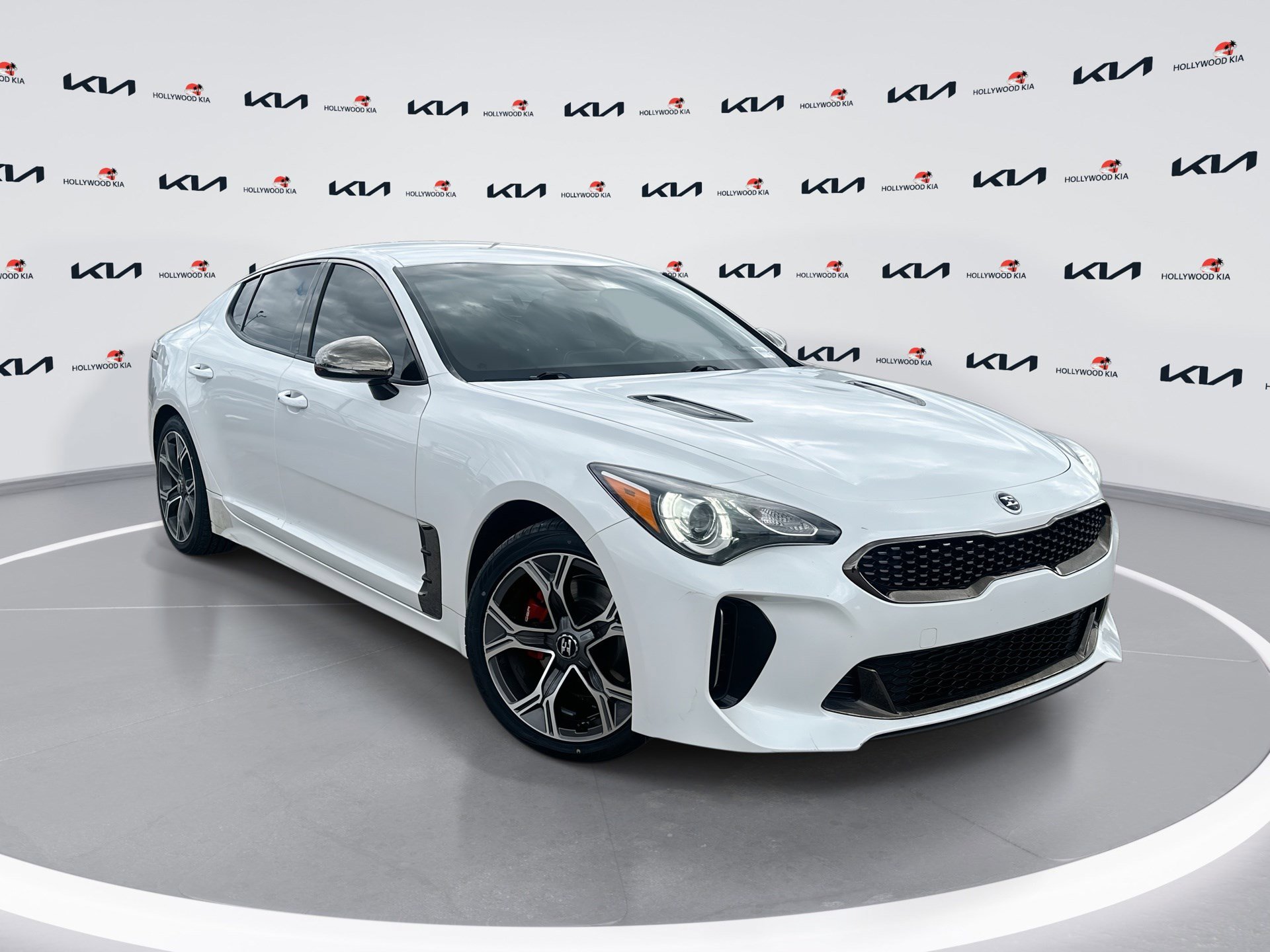 2020 Kia Stinger GT-Line's photo