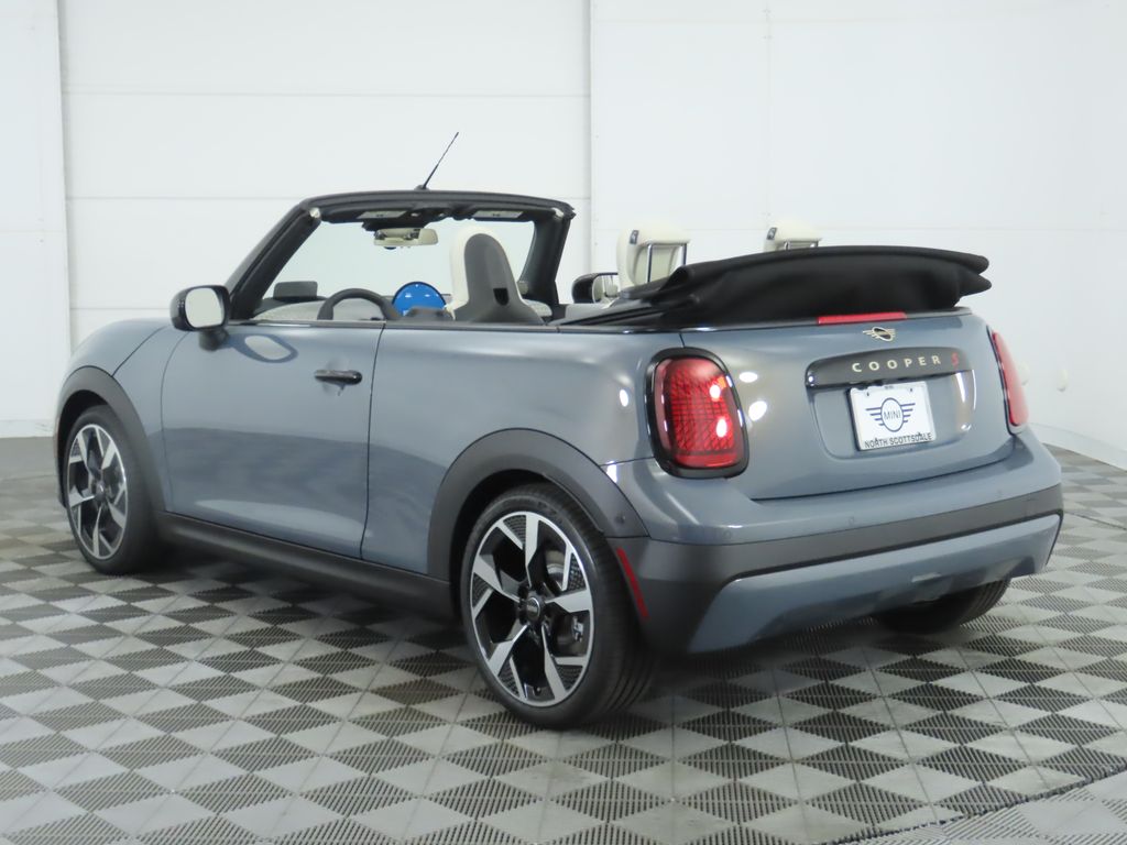2026 Mini Cooper Convertible Iconic photo 7