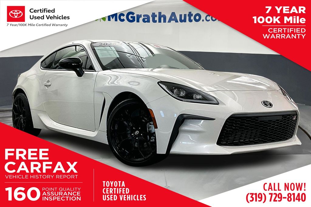 2025 Toyota GR86 Premium's photo