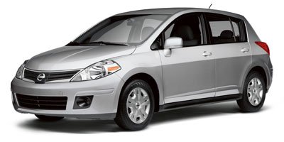 2012 Nissan Versa S's photo