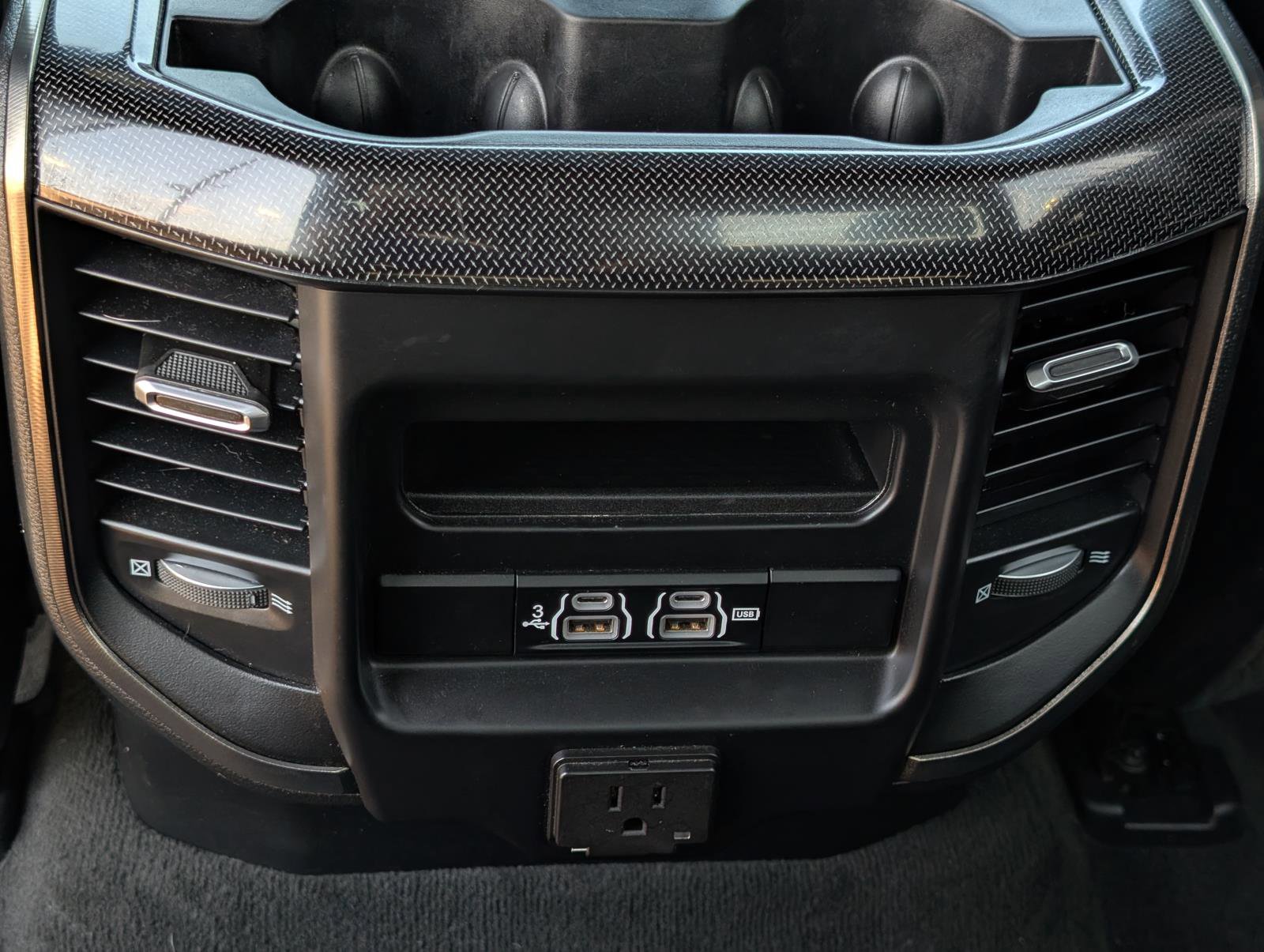 2020 Ram 1500 Rebel photo 26