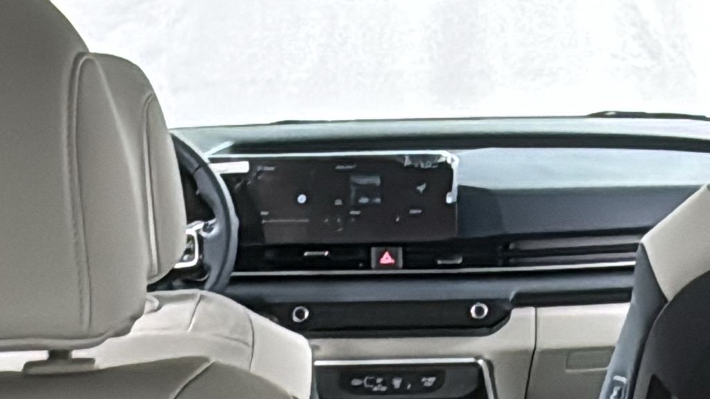 2026 Kia Carnival EX photo 18