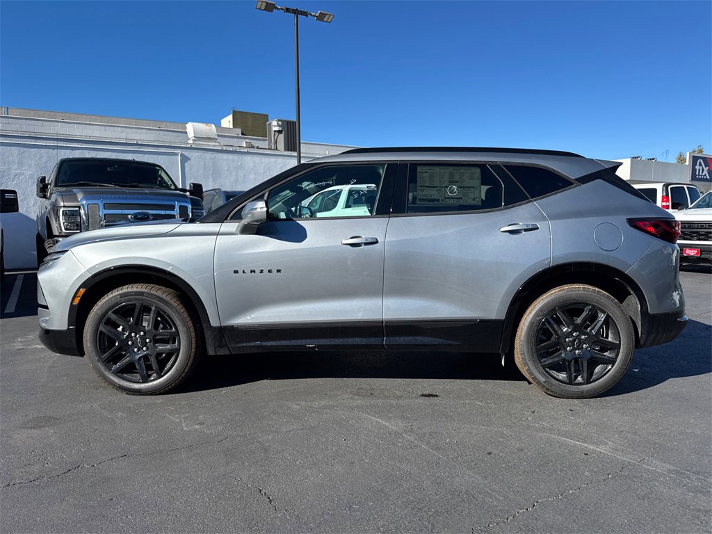 2026 Chevrolet Blazer RS photo 3