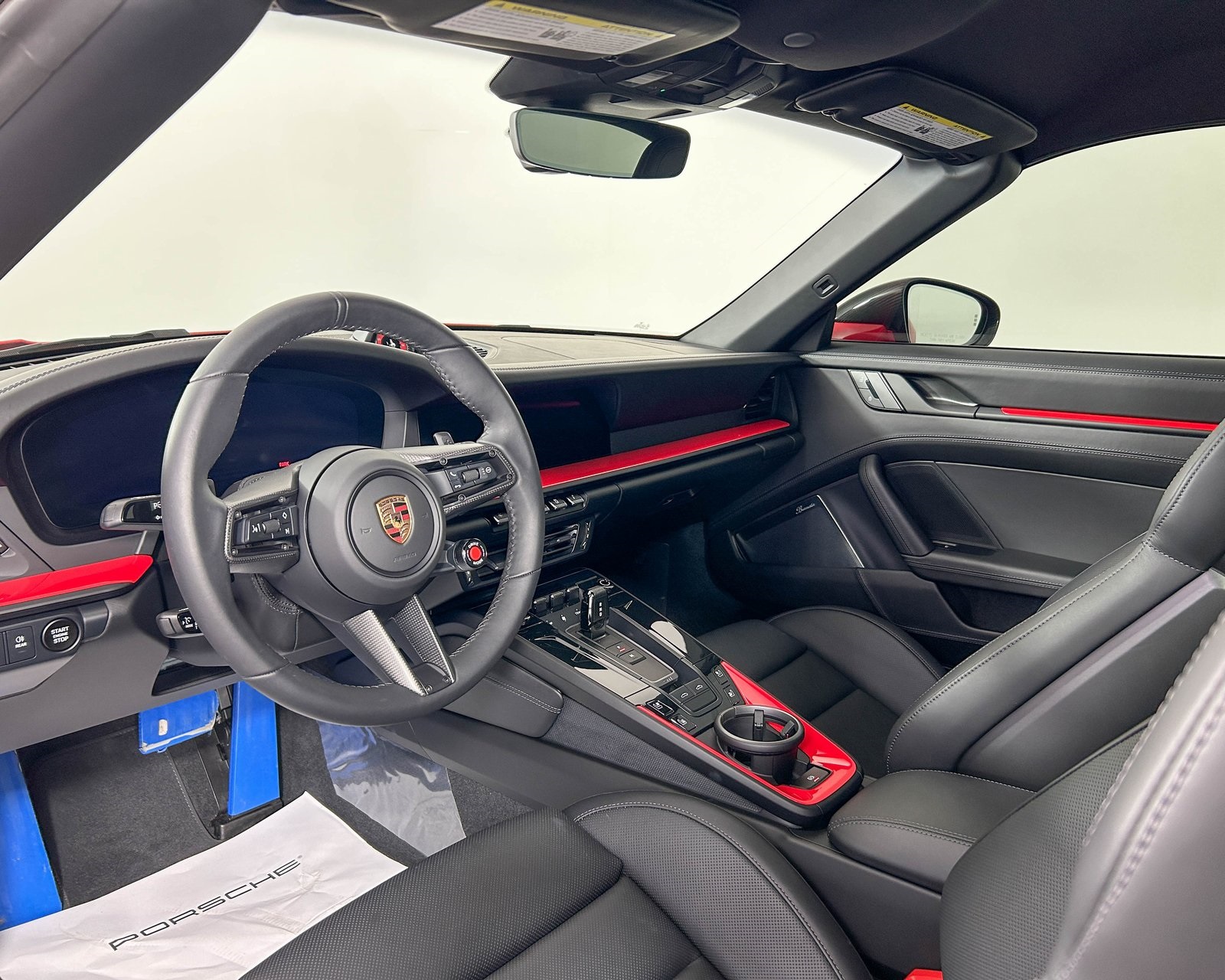 2025 Porsche 911 Targa 4 GTS photo 4