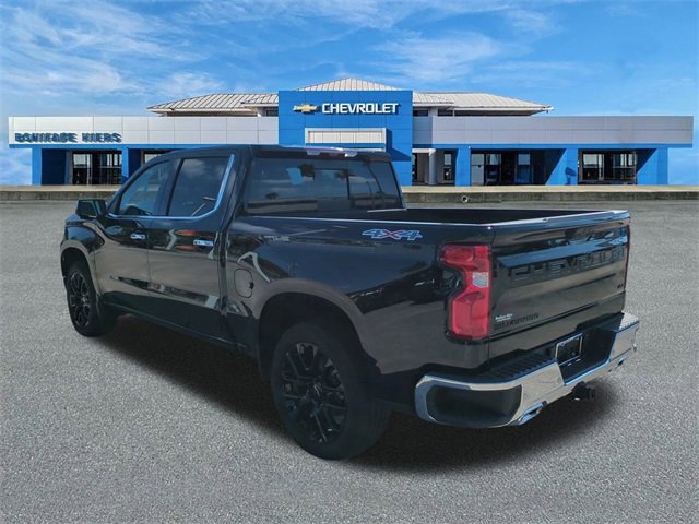 2025 Chevrolet Silverado 1500 LTZ photo 5