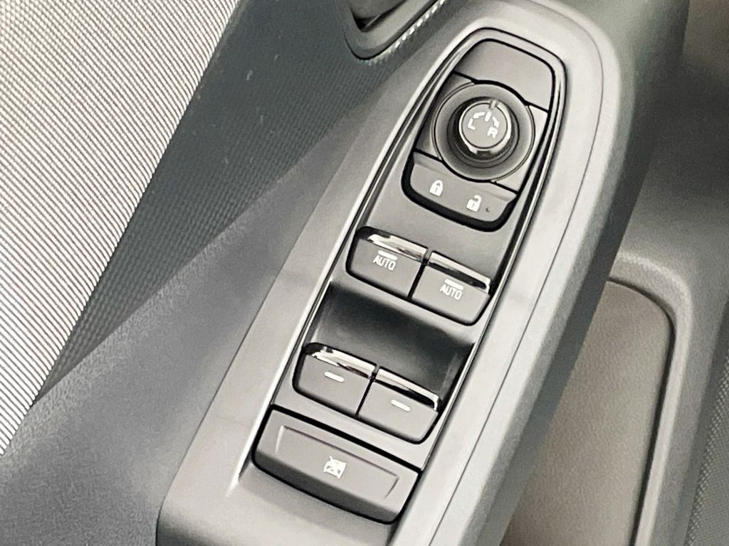 2025 Subaru Crosstrek Premium photo 18