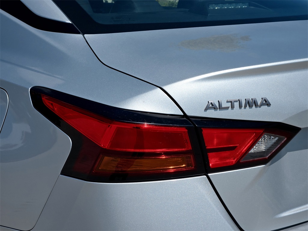 2023 Nissan Altima 2.5 SL photo 6