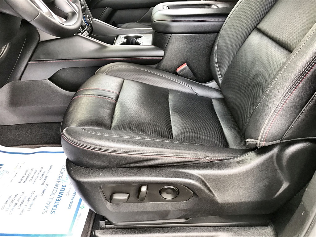 2022 Chevrolet Tahoe RST photo 12