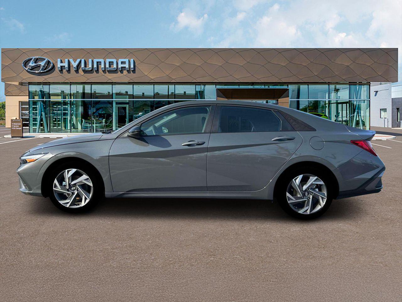 2025 Hyundai Elantra Hybrid SEL Sport photo 2