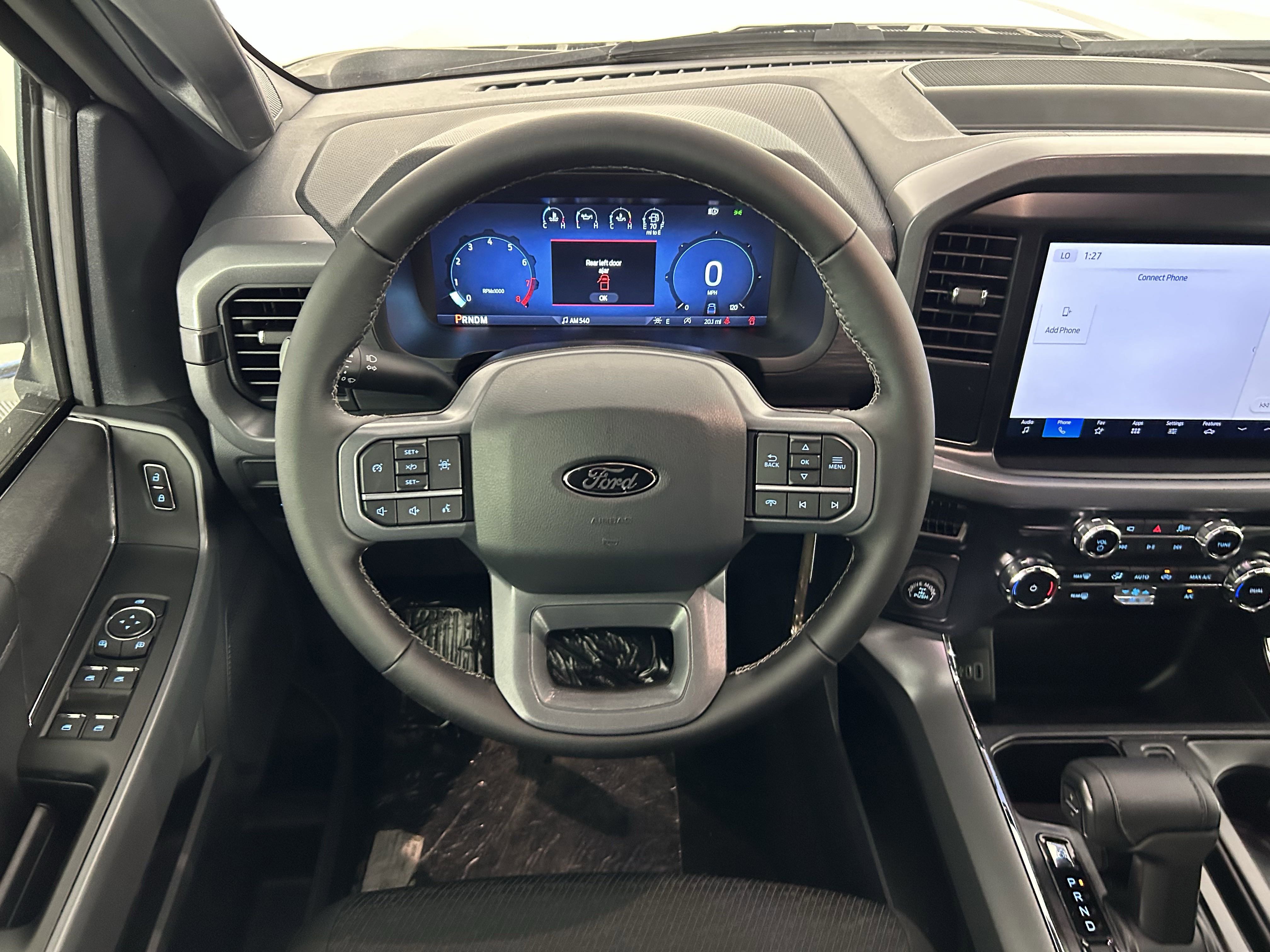 2025 Ford F-150 XLT photo 3