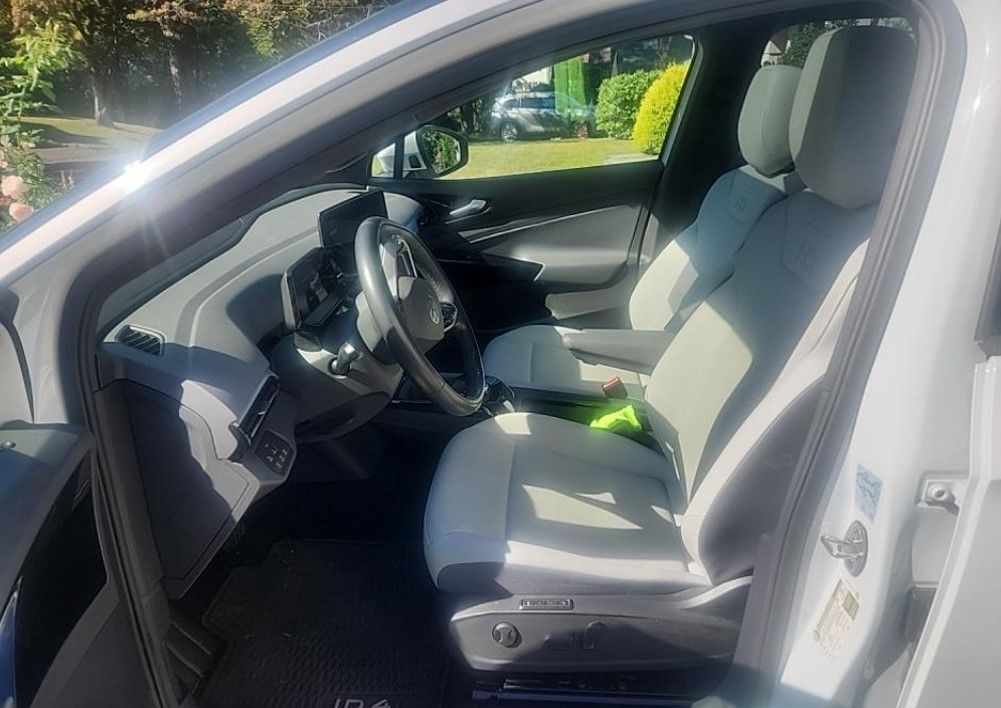 2022 Volkswagen ID.4 Pro S photo 2