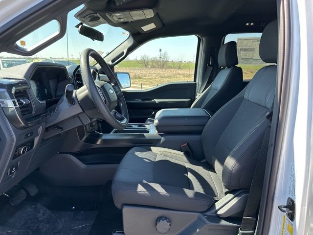 2025 Ford F-150 STX photo 13