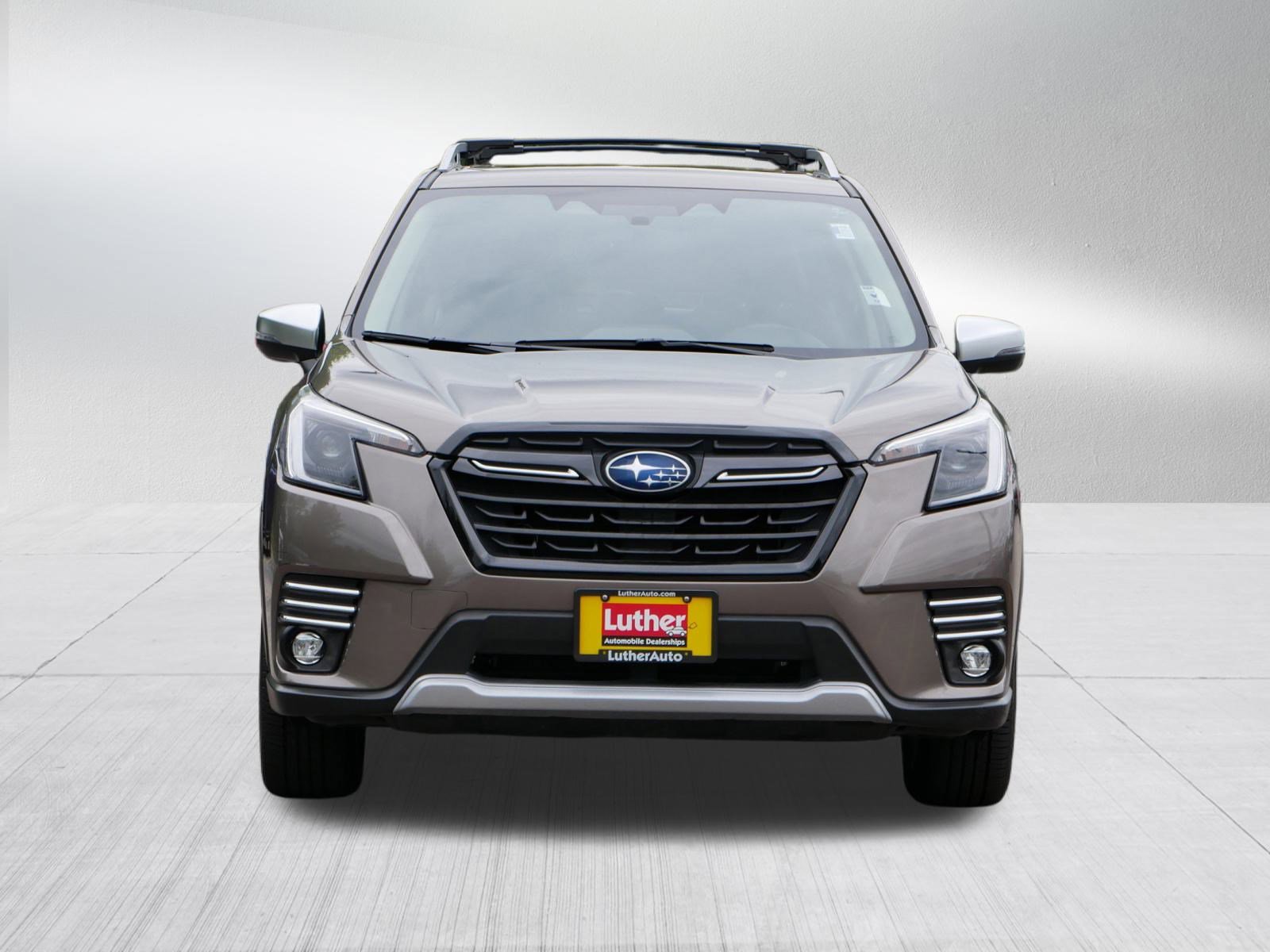 2024 Subaru Forester Touring photo 2