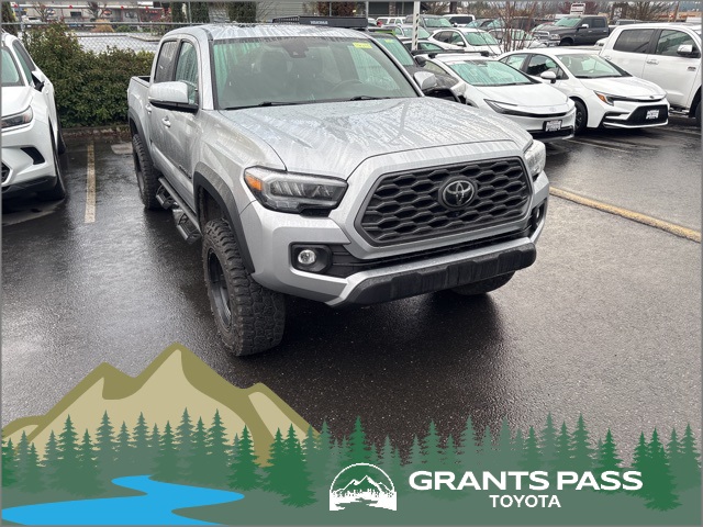 2022 Toyota Tacoma TRD Off Road's photo