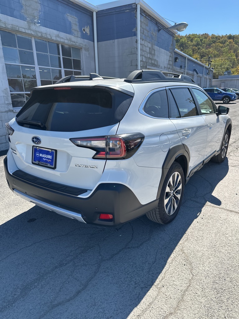 2025 Subaru Outback Limited photo 3