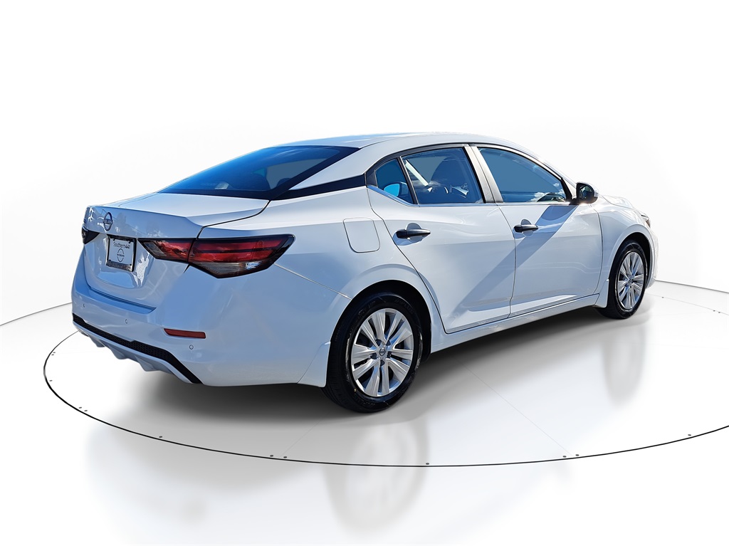 2024 Nissan Sentra S photo 7