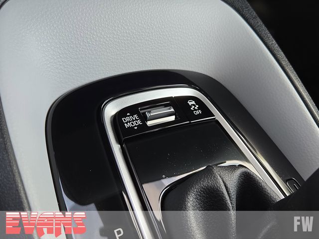 2025 Toyota Corolla SE photo 8