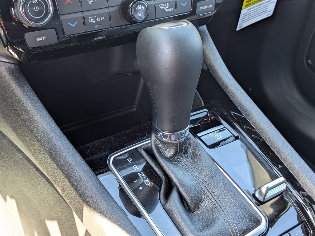 2025 Jeep Compass Limited photo 11