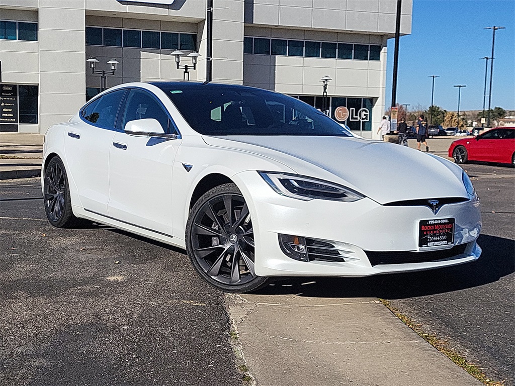 2021 Tesla Model S Long Range photo 2