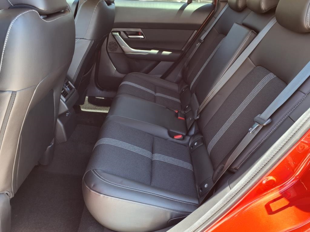 2025 Mazda CX-50 2.5 S Premium photo 17