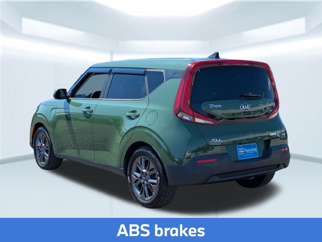 2020 Kia Soul EX photo 3